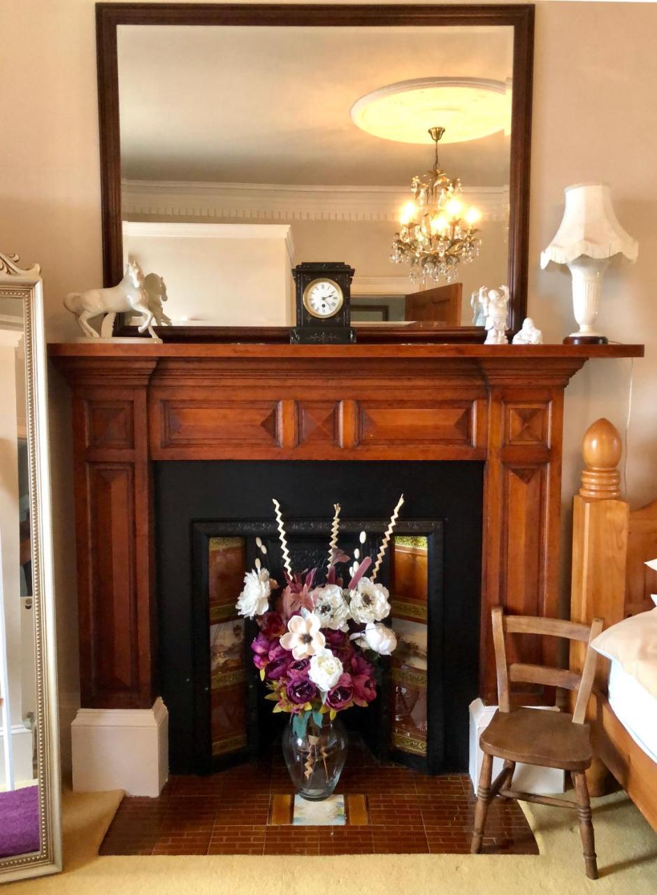 Bed and Breakfast Orsay House Portnahaven Экстерьер фото