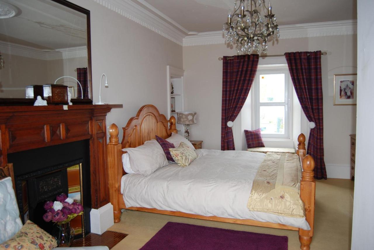 Bed and Breakfast Orsay House Portnahaven Экстерьер фото