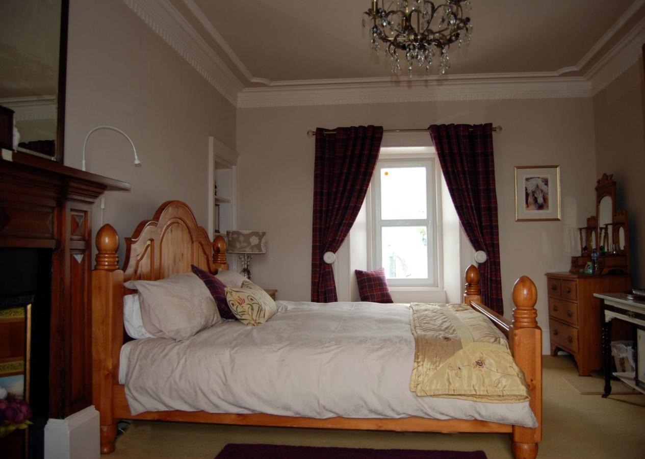 Bed and Breakfast Orsay House Portnahaven Экстерьер фото