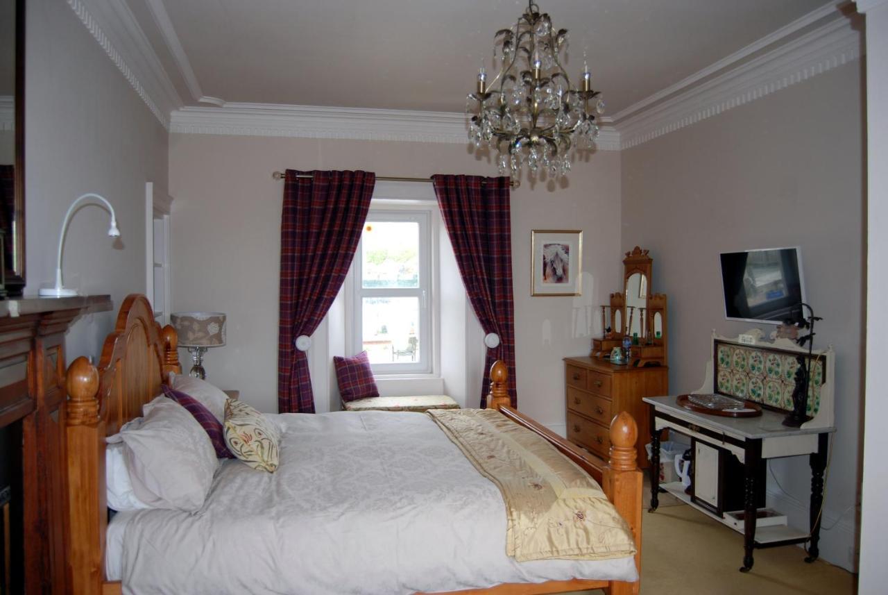 Bed and Breakfast Orsay House Portnahaven Экстерьер фото